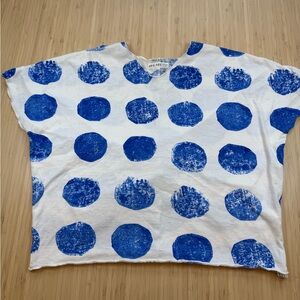 Sou Sou giboa Made in Japan Indigo Blue Polka Dot Boxy Cropped Tee. Unsized